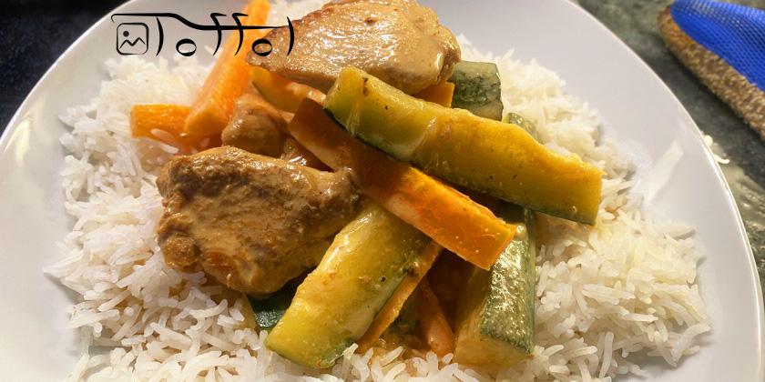 Rotes Schweizer Thai Curry - Ein scharf-süsser Tanz der Gewürze, verführt den Gaumen mit der Exotik ferner Welten.